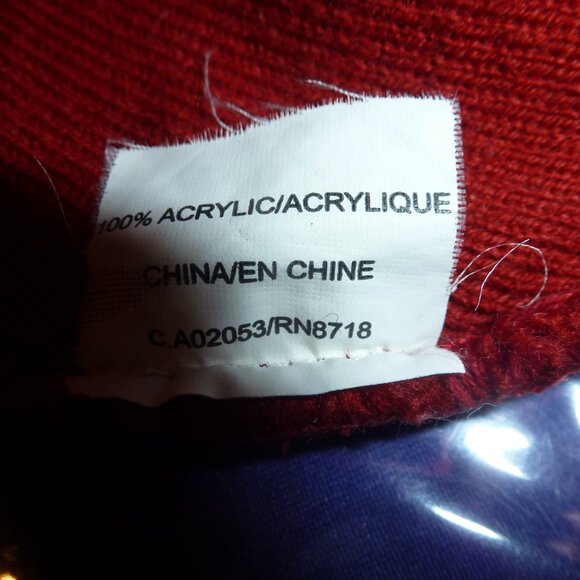 Hockey Hat Beanie Red with white prints and LOGO - Picture 4 of 8